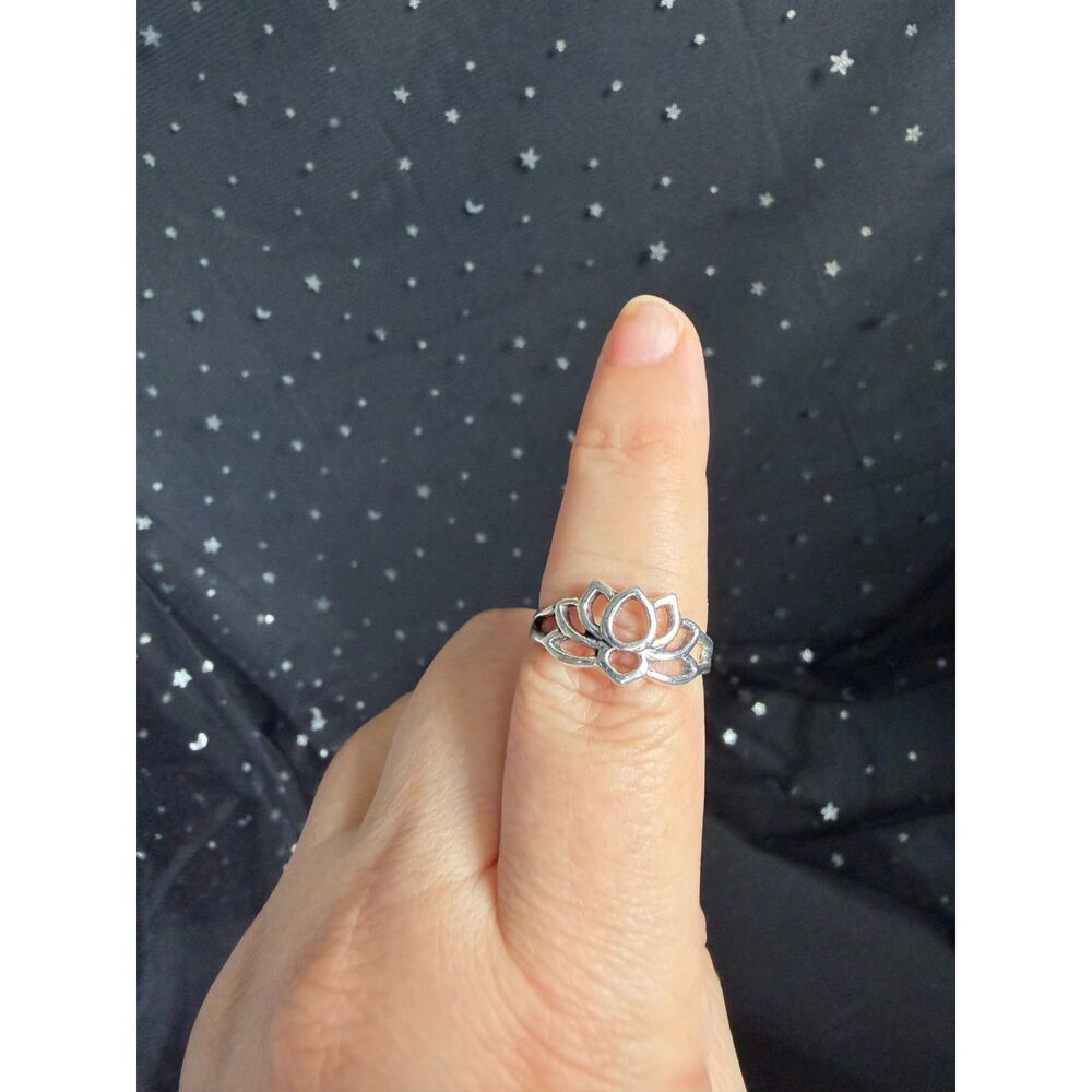 Silver Lotus Blossom Ring Size 8, Open Flower Statement Ring